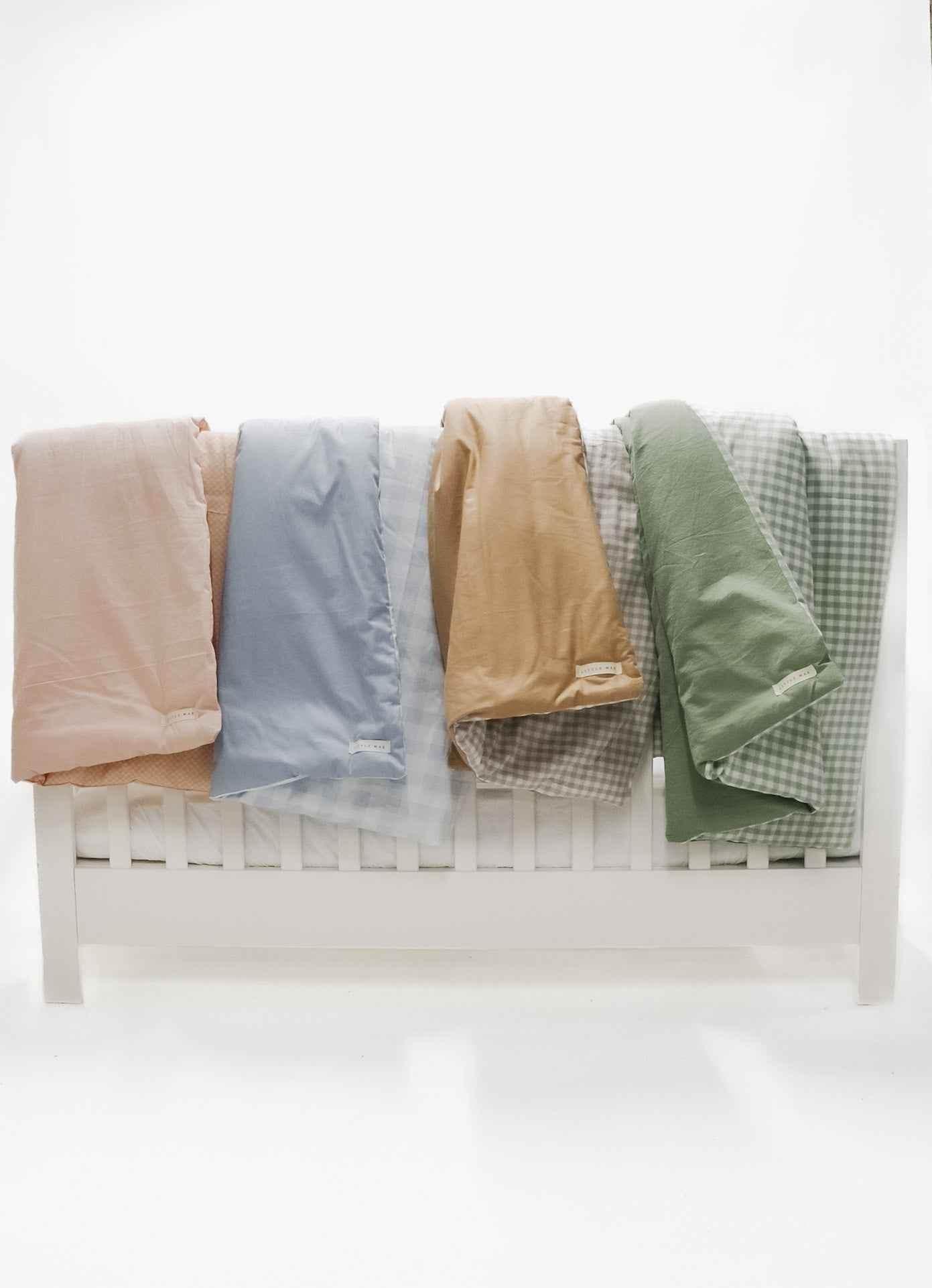 Chestnut Gingham Quilted Blanket - GiFTiFY