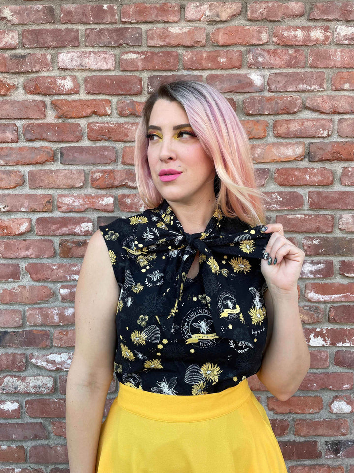 Bee Kind Bow Top - GiFTiFY