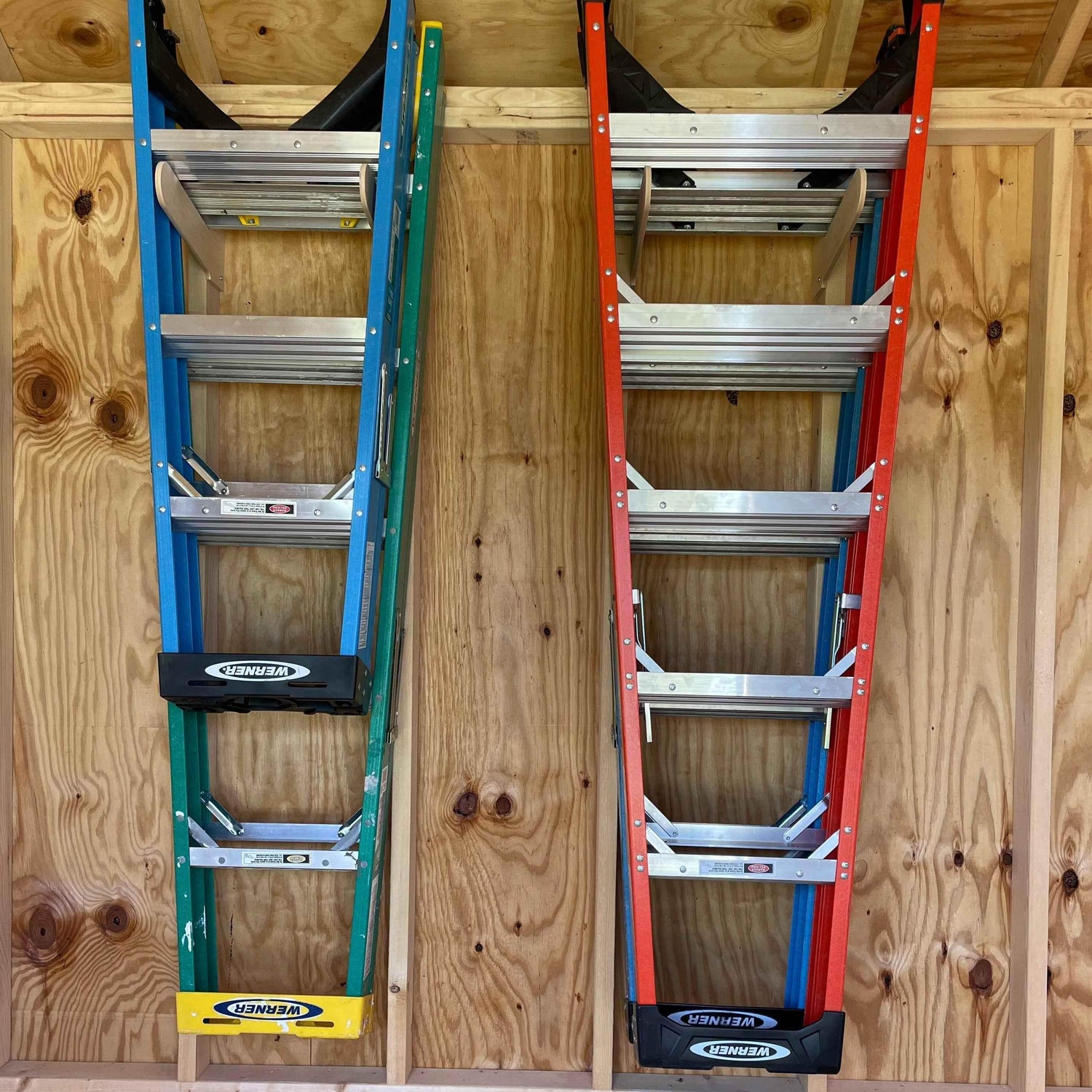 Shed Tool Organizer – Step Ladder & Yard Tool Storage Rack - GiFTiFY
