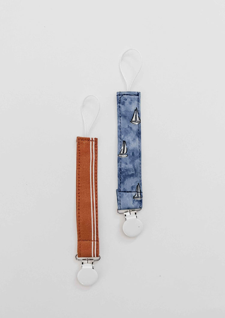 Sandstone Pacifier Clip - GiFTiFY