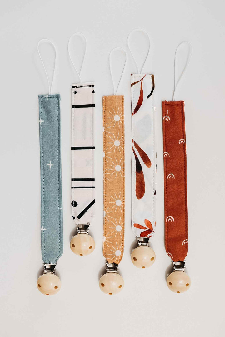Rust Pacifier Clip - GiFTiFY