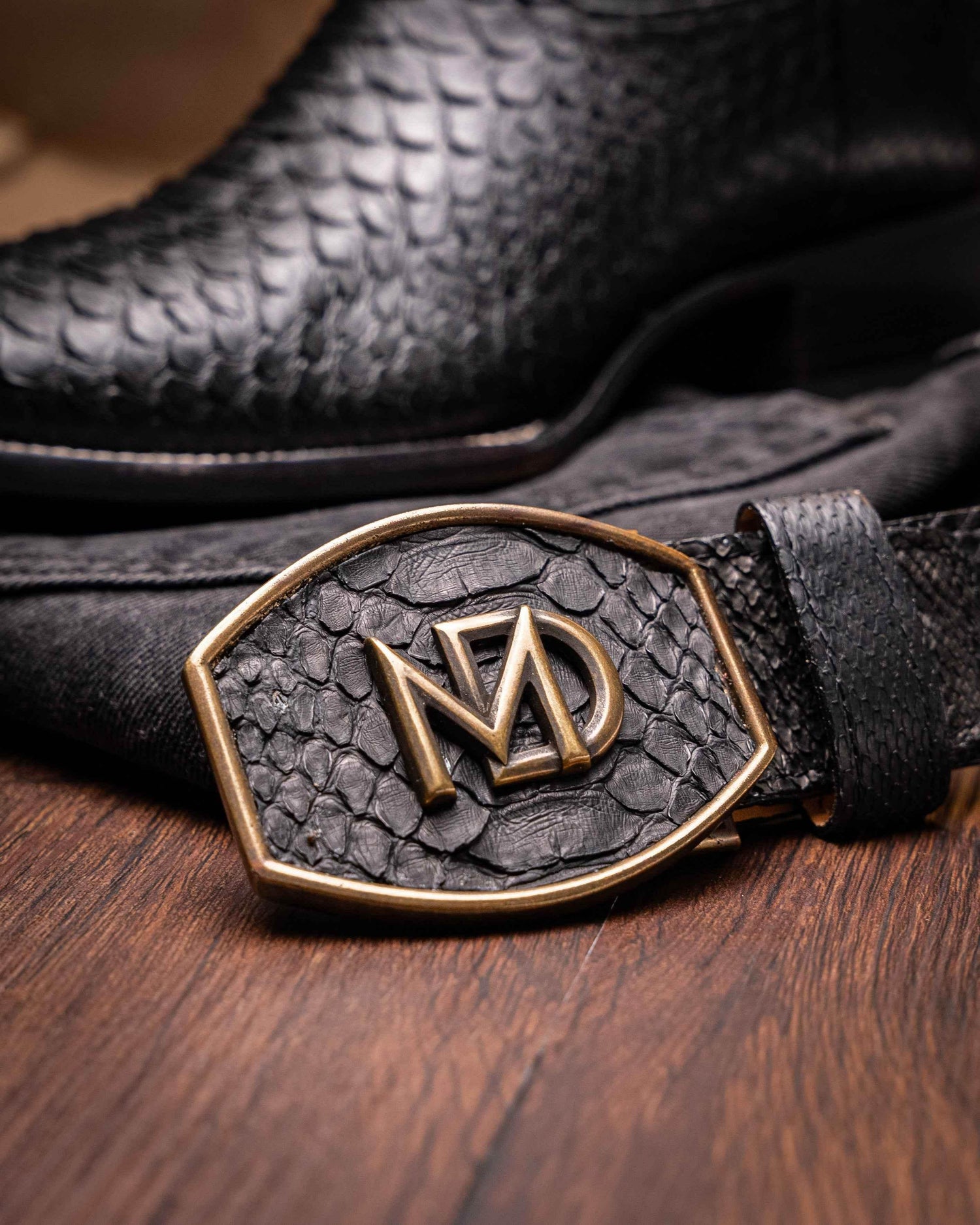 Missouri Black - GiFTiFY