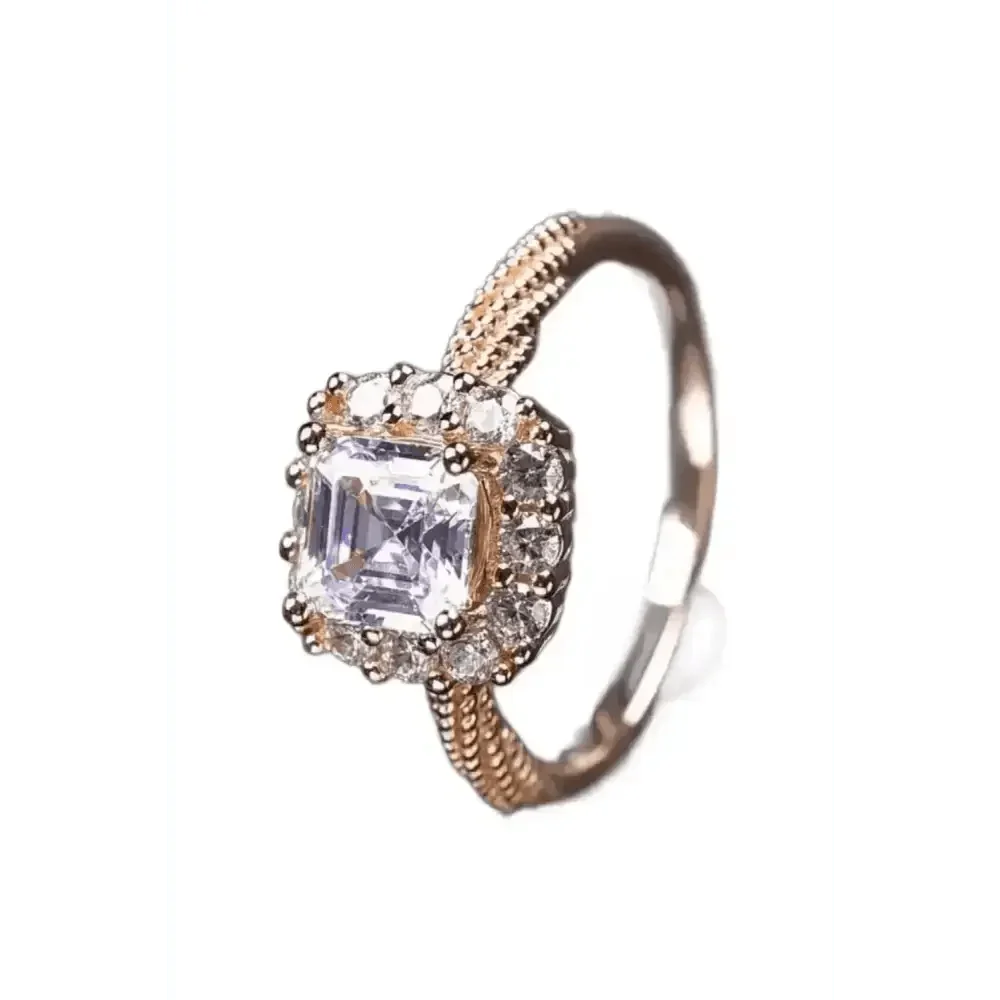 Rose Gold Square Diamond Moissanite Twisted Ring - GiFTiFY