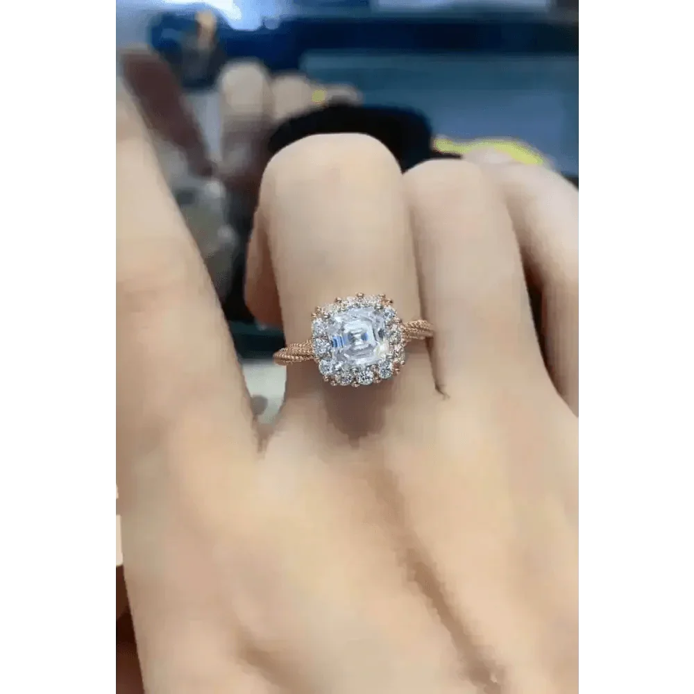 Rose Gold Square Diamond Moissanite Twisted Ring - GiFTiFY