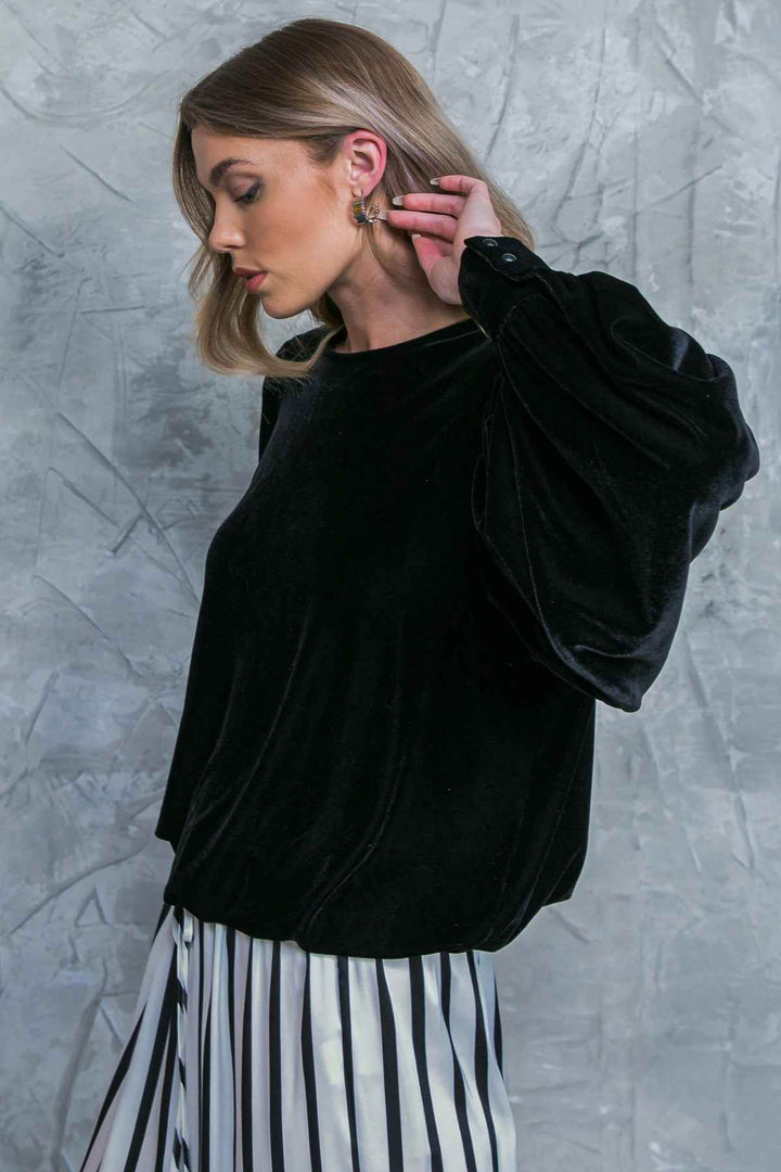 IT'S YOUR TIME VELVET TOP - GiFTiFY