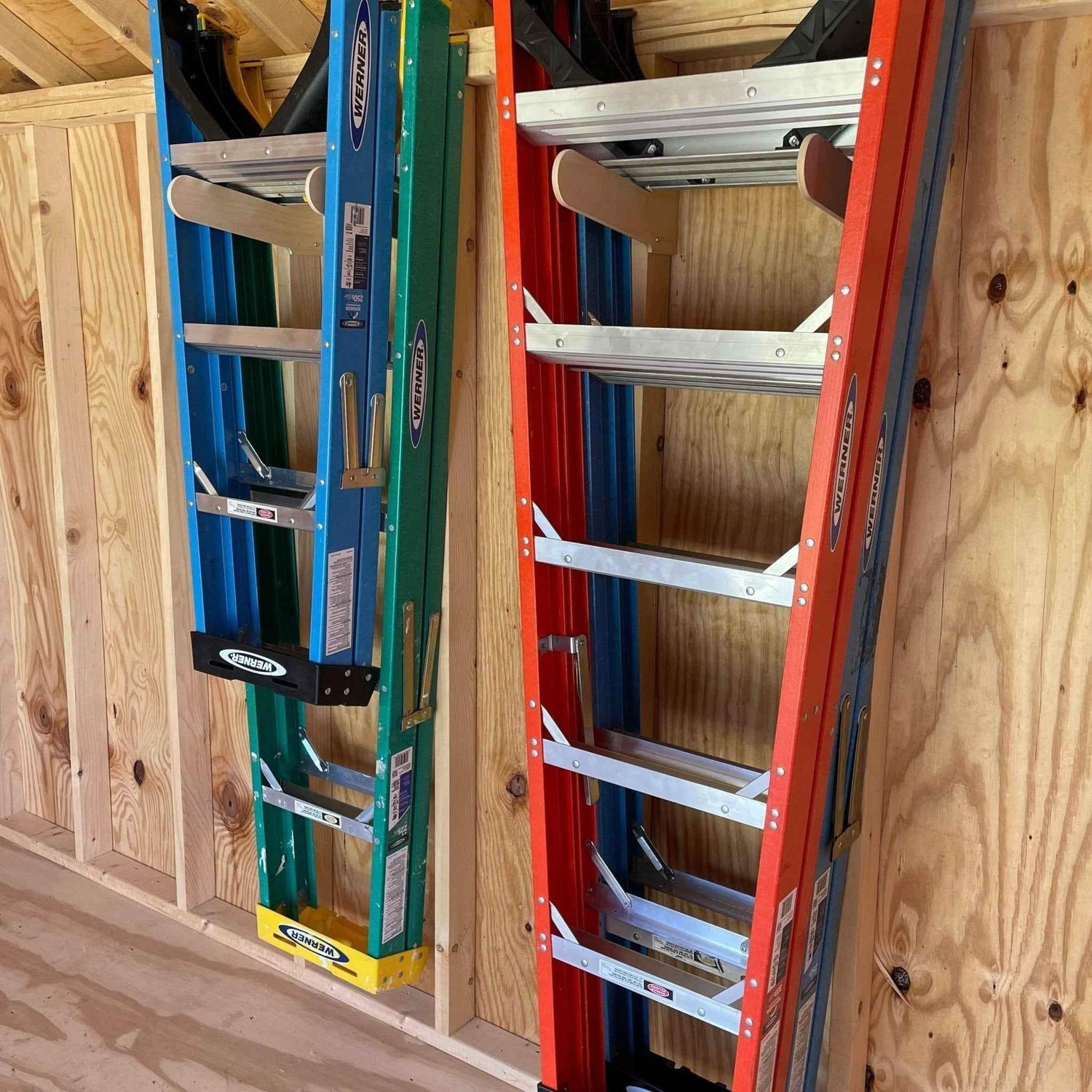 Shed Tool Organizer – Step Ladder & Yard Tool Storage Rack - GiFTiFY