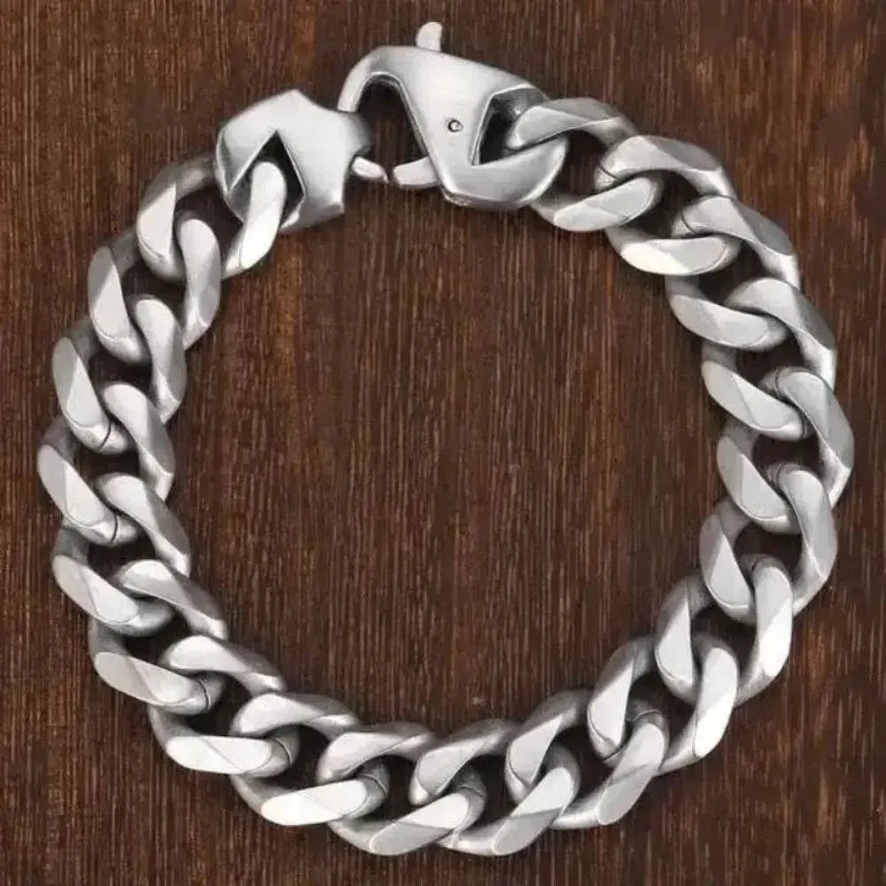 Stylish Matte Silver 15mm Chain Bracelet - GiFTiFY